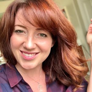 Meet your Posher, Leslie